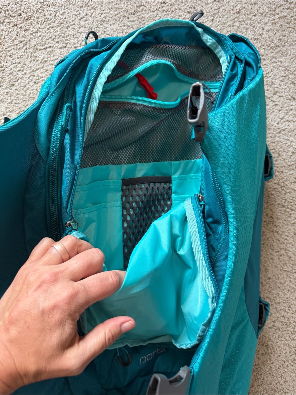 NWT OSPREY porter 46 Teal Travel Backpack - Picture 6 of 17